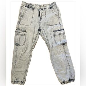 Woman’s Cargo Jeans High Rise Jogger